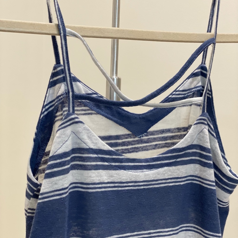 Universal Thread criss cross tank top. Blue and white. Size S.